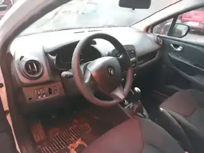 Veículo de Sucata renault clio iv societé do ano 2016 alimentado 