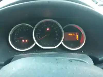 Veículo de Sucata dacia sandero ambiance do ano 2017 alimentado b4db4