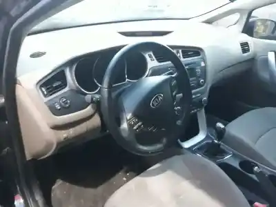 Veículo de Sucata kia pro cee´d (jd) 1.4 crdi 90 do ano 2013 alimentado d4fc