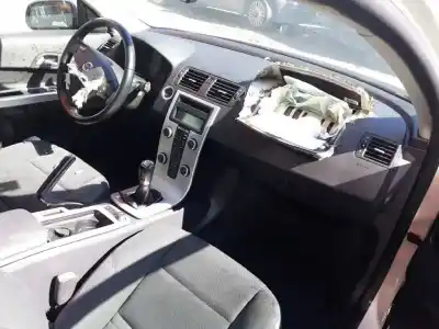 Veículo de Sucata volvo c30 1.6 d drive kinetic do ano 2013 alimentado d4162t