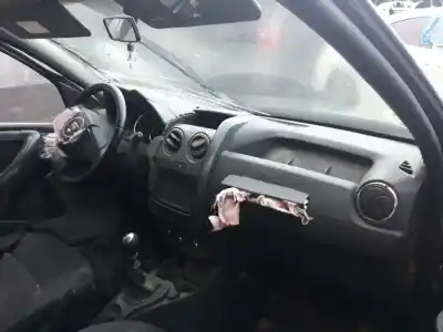 Scrapping Vehicle dacia duster laureate 4x2 of the year 2014 powered h5fb4