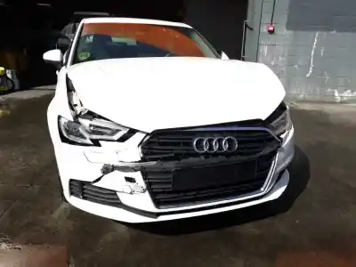 Veículo de Sucata audi a3 sportback (8vf) basic do ano 2017 alimentado ddya