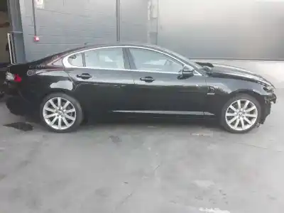 Veículo de Sucata JAGUAR XF 3.0 V6 Diesel S Premium Luxury do ano 2010 alimentado AJV6D