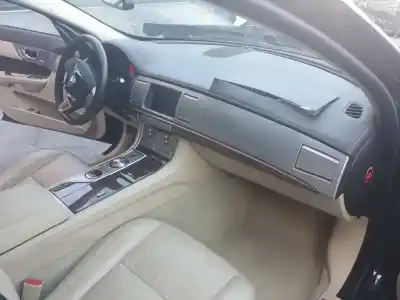 Veículo de Sucata jaguar xf 3.0 v6 diesel s premium luxury do ano 2010 alimentado ajv6d