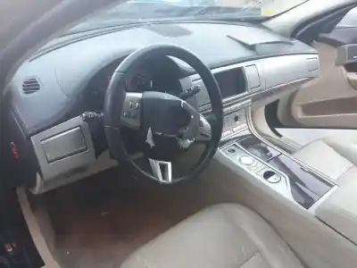Veículo de Sucata jaguar xf 3.0 v6 diesel s premium luxury do ano 2010 alimentado ajv6d