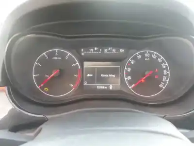 Veicolo di demolizione opel corsa e color edition ecoflex dell'anno 2017 alimentato b14xer