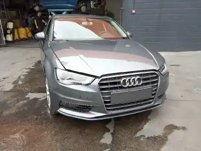 Veículo de Sucata audi a3 sedán (8vs) attraction do ano 2014 alimentado crkb