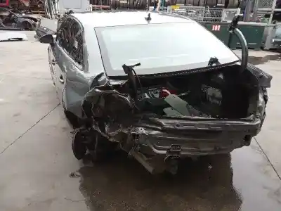 Veículo de Sucata audi a3 sedán (8vs) attraction do ano 2014 alimentado crkb