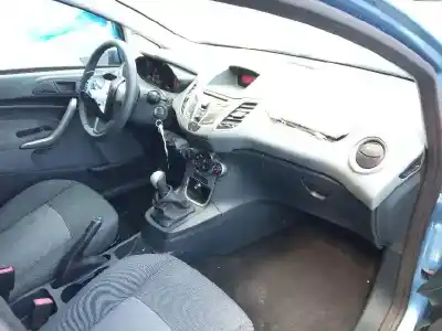 Vehicul casat ford fiesta (cb1) trend al anului 2010 alimentat snjb