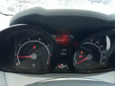 Vehicul casat ford fiesta (cb1) trend al anului 2010 alimentat snjb