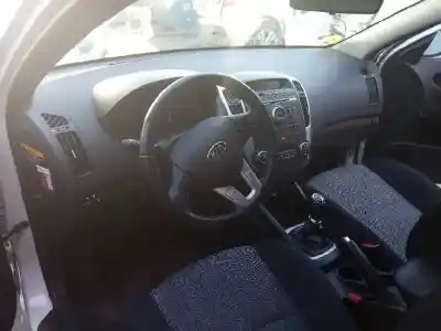 Scrapping Vehicle kia pro_cee´d drive of the year 2011 powered d4fb