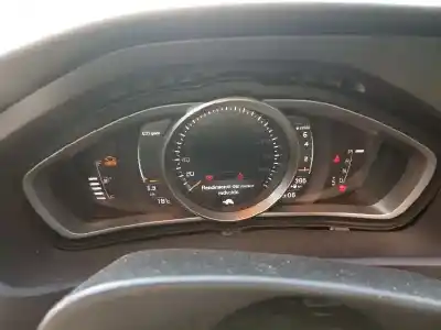 Veículo de Sucata volvo v40 momentum do ano 2018 alimentado b4154t5