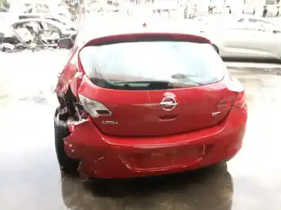 Veículo de Sucata opel astra j lim. enjoy do ano 2010 alimentado a17dtr