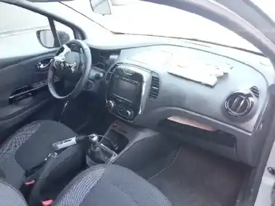 Sloopvoertuig renault captur zen van het jaar 2017 aangedreven h5f f4