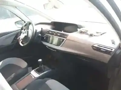 Здавання транспортного засобу citroen c4 picasso intensive року 2013 потужний 9h05