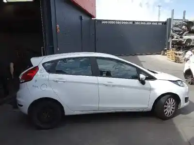 Здавання транспортного засобу ford fiesta (ccn) trend року 2014 потужний ugjc