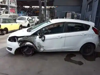 Здавання транспортного засобу ford fiesta (ccn) trend року 2014 потужний ugjc