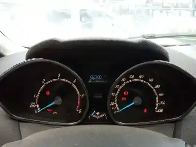 Здавання транспортного засобу ford fiesta (ccn) trend року 2014 потужний ugjc