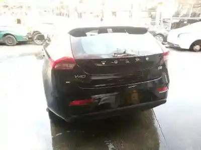 Scrapping Vehicle volvo v40 kinetic of the year 2013 powered d4162t