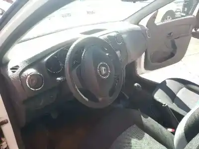 Здавання транспортного засобу dacia logan ii ambiance року 2016 потужний k9k