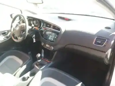 Scrapping Vehicle kia cee´d x-tech of the year 2017 powered g3lc