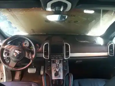 Veículo de Sucata porsche cayenne (typ 92aa) 4.8 v8 cat do ano 2011 alimentado m4802