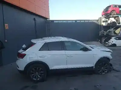 Veicolo di demolizione VOLKSWAGEN T-ROC Sport dell'anno 2018 alimentato DADA