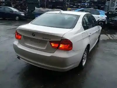 Veículo de Sucata bmw serie 3 berlina (e90) 320d do ano 2009 alimentado n47d20c