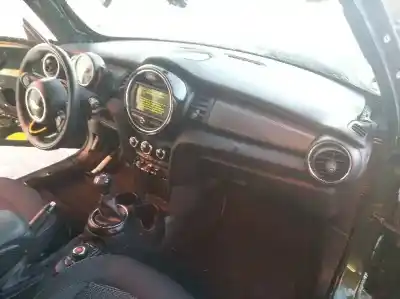 Здавання транспортного засобу mini mini (f56) cooper d року 2015 потужний b37c15a