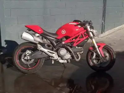 Veículo de Sucata DUCATI MONSTER 696 M 696 80 CV / 59 KW do ano 2010 alimentado 696A2
