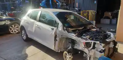 Scrapping Vehicle toyota corolla (e21) hybrid style of the year 2024 powered 2zr
