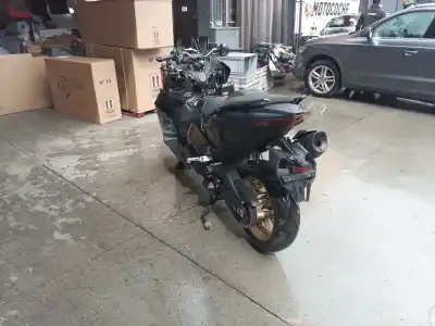 Veículo de Sucata yamaha tmax tmax do ano 2022 alimentado j420e