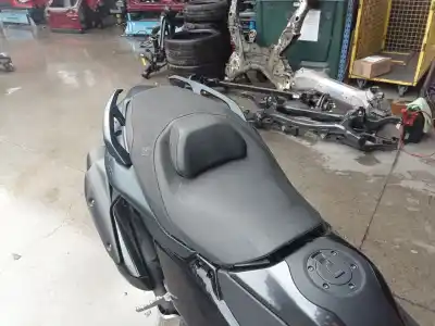 Veículo de Sucata yamaha tmax tmax do ano 2022 alimentado j420e