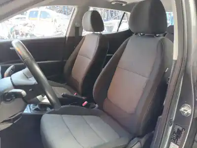 Veículo de Sucata kia stonic (ybcuv) concept do ano 2023 alimentado g4lf