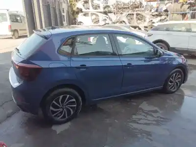 Veículo de Sucata volkswagen polo vi (aw1, bz1, ae1) 1.0 tsi do ano 2023 alimentado dla