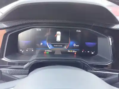 Veículo de Sucata volkswagen polo vi (aw1, bz1, ae1) 1.0 tsi do ano 2023 alimentado dla