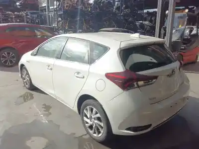 Veículo de Sucata toyota auris (_e18_) 1.8 hybrid (zwe186_) do ano 2017 alimentado 2zr-fxe