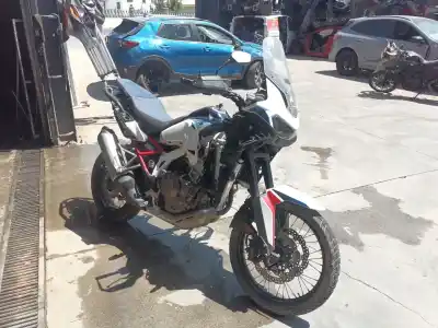 Véhicule à la ferraille HONDA CRF CRF 1100 L AFRICA TWIN DCT de l'année 2022 alimenté SD08E