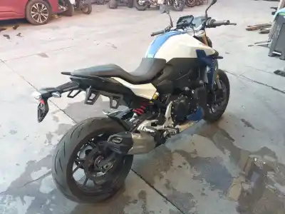 Sloopvoertuig bmw f f 900 r (4r90) van het jaar 2023 aangedreven 