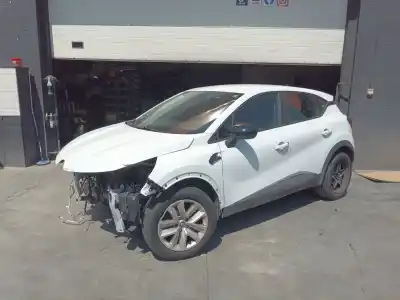 Scrapping Vehicle renault captur ii (hf_) tce 160 (hfn1) of the year 2023 powered h4df4