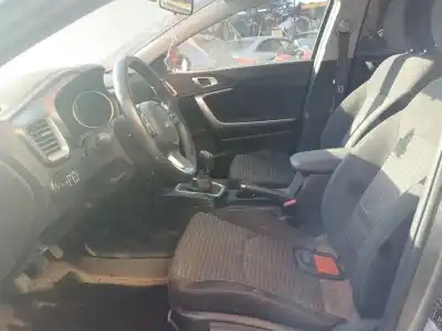 Veicolo di demolizione kia xceed (cd) 1.0 t-gdi dell'anno 2022 alimentato g3lc,g3le