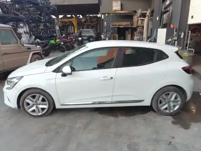 Scrapping Vehicle renault clio v (b7_) 1.0 lpg (b7mt) of the year 2020 powered h4d d4
