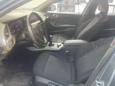 Veicolo di demolizione bmw 1 (f40) 118 i dell'anno 2022 alimentato b38a15f