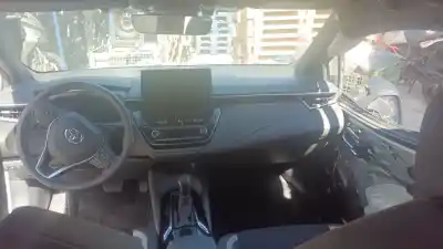 Veículo de Sucata toyota corolla fastback (_e21_) 1.8 hybrid (zwe211) do ano 2024 alimentado 2zr-fxe