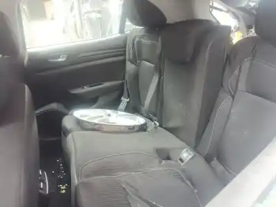 Sloopvoertuig renault megane iv fastback (b9a/m/n_) 1.5 dci 110 (b9a3) van het jaar 2017 aangedreven k9k g6