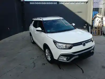 Здавання транспортного засобу SSANGYONG XLV SUV E-XGI 160 року 2018 потужний 173910