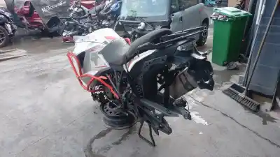 Veículo de Sucata ktm super adventure 1290 super adventure do ano 2015 alimentado gasolina