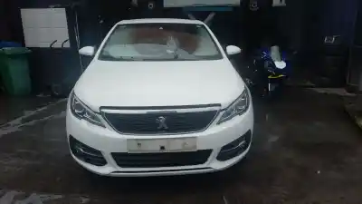 Veículo de Sucata peugeot 308 ii (lb_, lp_, lw_, lh_, l3_) 1.6 hdi 100 do ano 2018 alimentado bh02