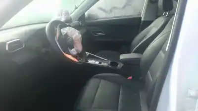 Veículo de Sucata mg zs 1.5 hybrid+ do ano 2025 alimentado 15fhc, tz180xs080