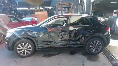Sloopvoertuig volkswagen t-roc (a11, d11) 1.0 tsi van het jaar 2021 aangedreven dlaa